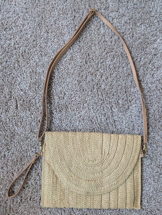 Handbags - Woven Straw Envelope Adjustable Crossbody Clutch